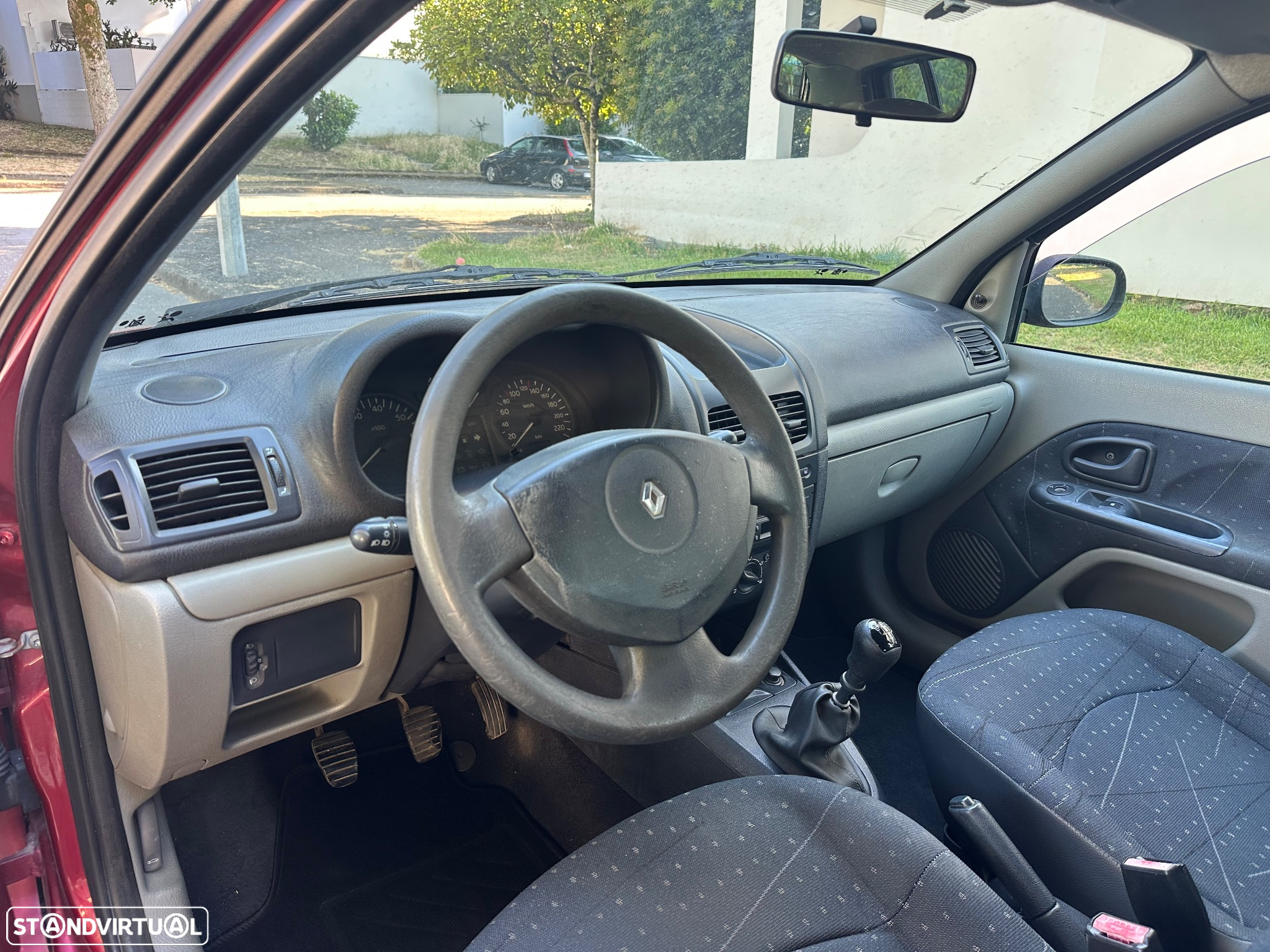 Renault Clio 1.2 - 8