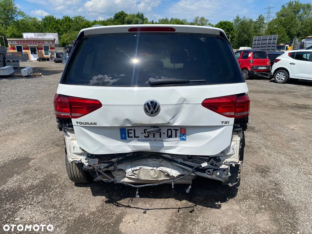 Volkswagen Touran 1.2 TSI (BlueMotion Technology) SOUND - 4