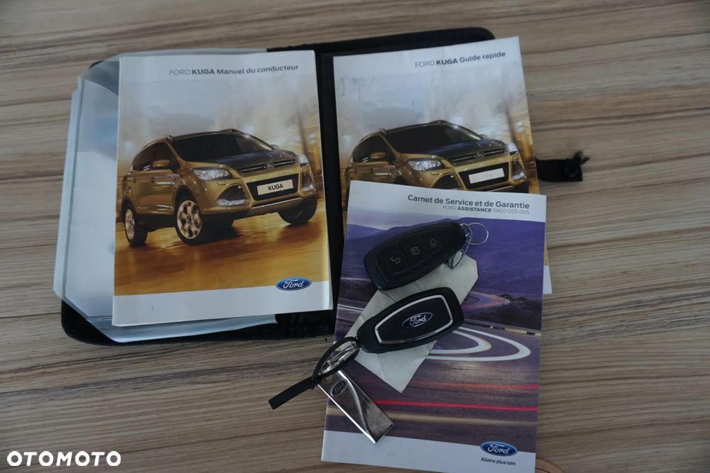 Ford Kuga 2.0 TDCi 2x4 Titanium - 22