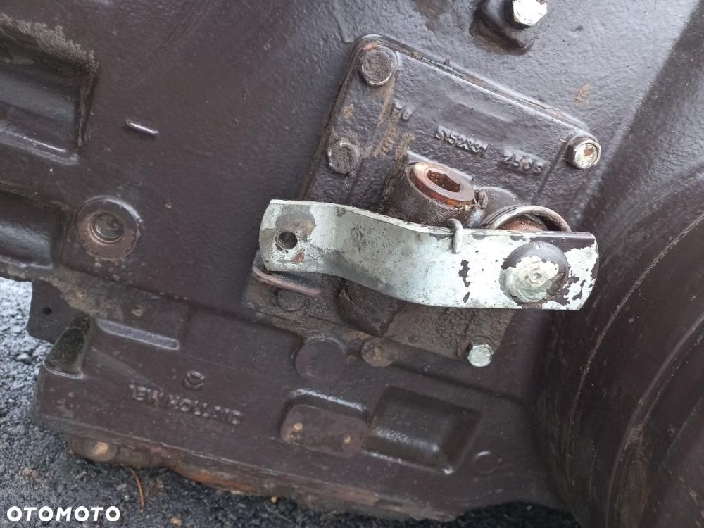 New Holland tylny most 5167252,obudowa ,zwolnica,półoś,rozdzielacz,atak,sworzeń siły uciągu,układ planetarny,5154645,fiat,F110,F130,F140,TM120,8160,M135 FORD,0538009531,5152331,5157158,HAMULCE,tarcza,7840,8240,SILNIK 6 cylindrów pompa wtryskowa,ga401,sl,sle,chłodnica łoże,kołyska,wał,blok. - 11