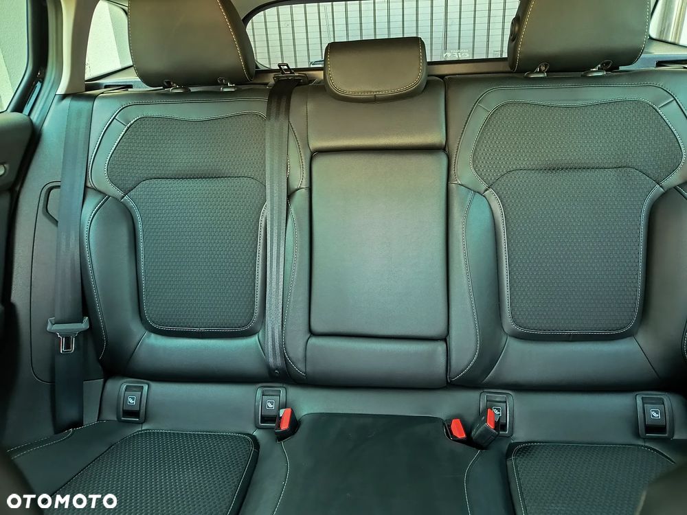 Renault Megane ENERGY dCi 130 Start & Stop Bose Edition - 16