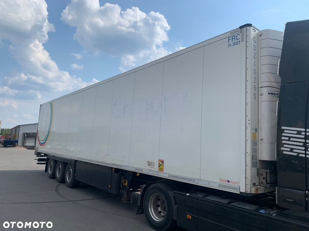 Schmitz Cargobull Carrier Vector 1950 - 1