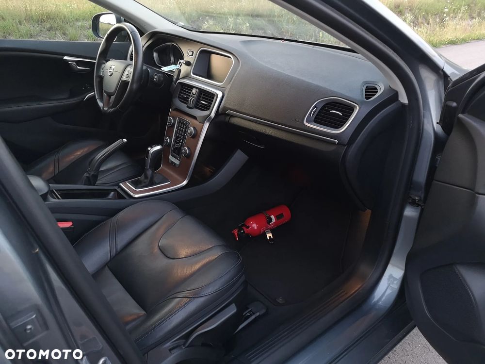 Volvo V40 D2 Momentum - 20