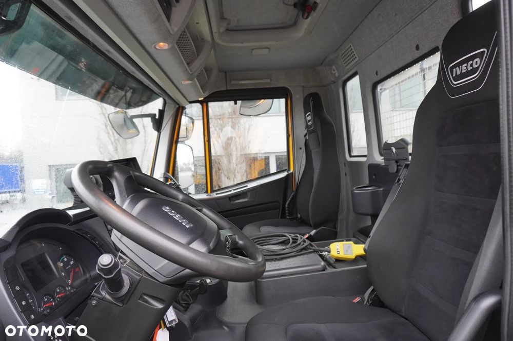 Iveco Stralis 420 8x2 / Zabudowa laweta Fiault / 2 osie skrętne / 17,6 t ładowności - 20