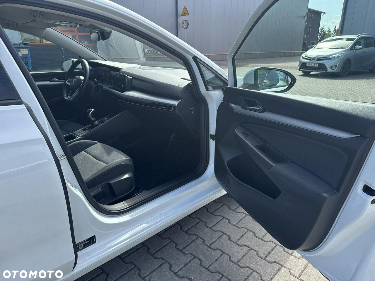 Volkswagen Golf VIII 1.5 TSI EVO Life - 19