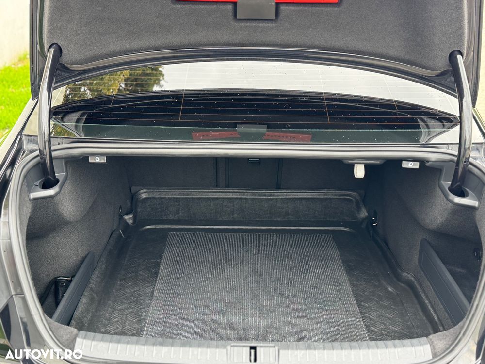Volkswagen Passat 2.0 TDI (BlueMotion Technology) DSG Highline - 9