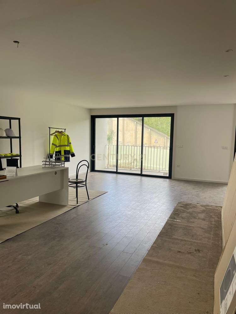 Luxuosa Moradia T4 com Jardim e Piscina - Valongo, Porto - Grande imagem: 4/19