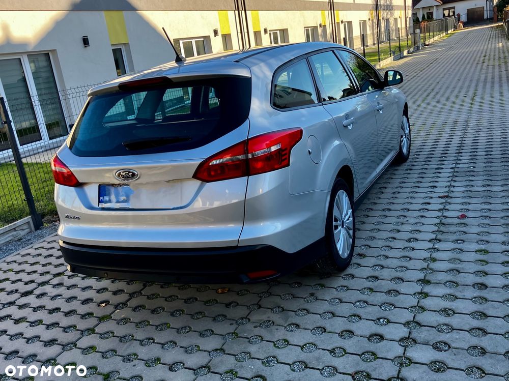 Ford Focus 1.5 EcoBlue Trend - 4