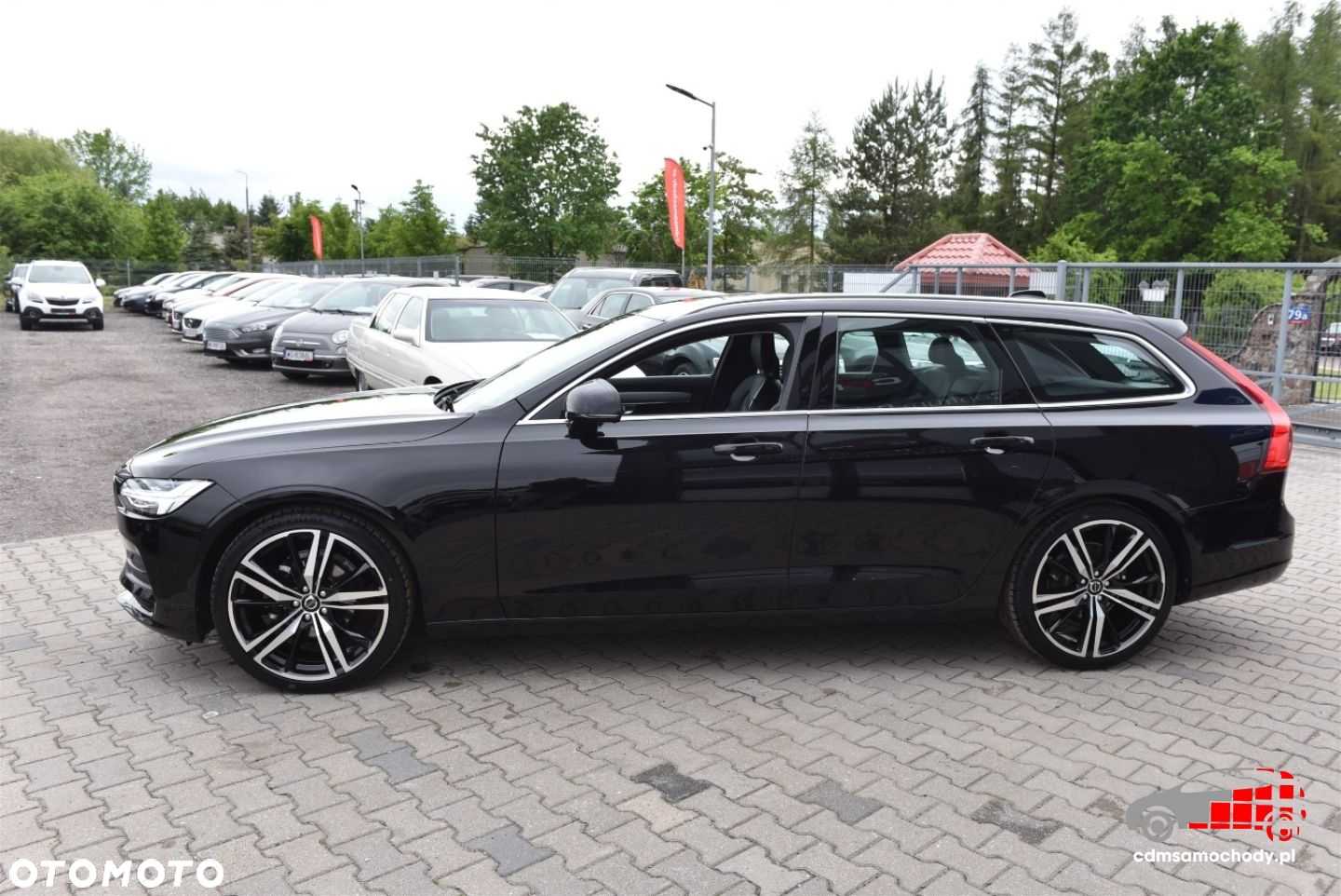 Volvo V90 D4 Momentum - 8