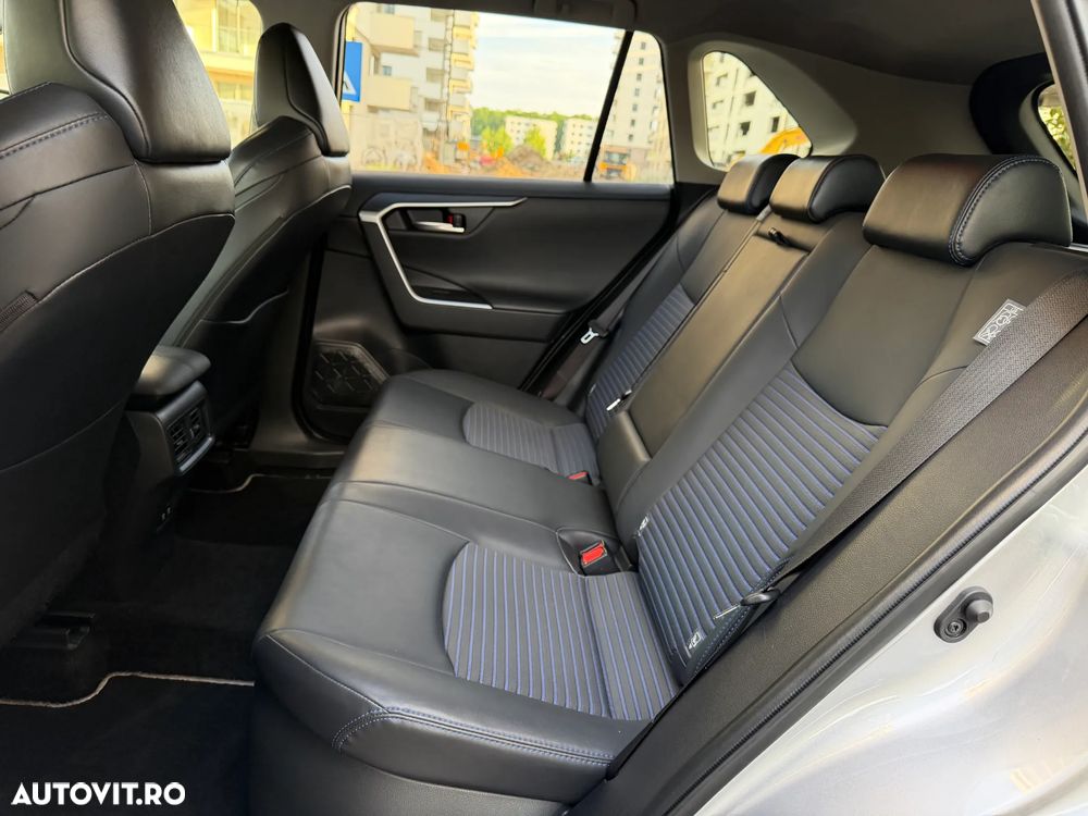 Toyota RAV4 - 19
