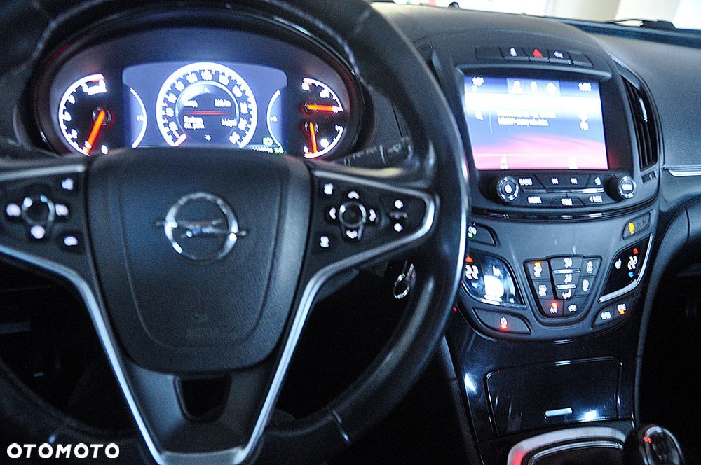 Opel Insignia 2.0 CDTI Executive S&S - 11