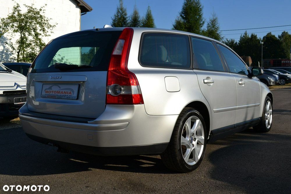 Volvo V50 1.8 Momentum - 4