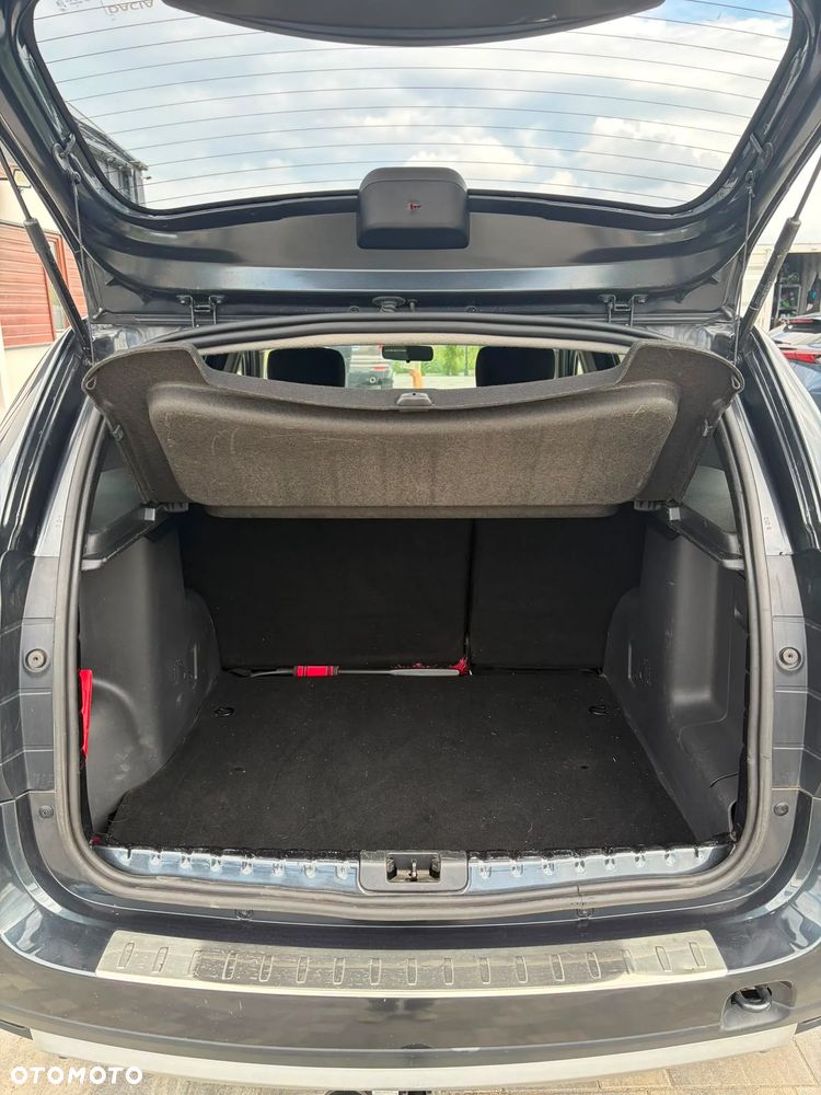 Dacia Duster 1.6 SCe Laureate S&S - 10