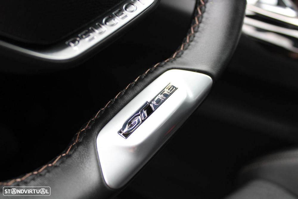 Peugeot 5008 1.5 BlueHDi GT Line EAT8 - 32