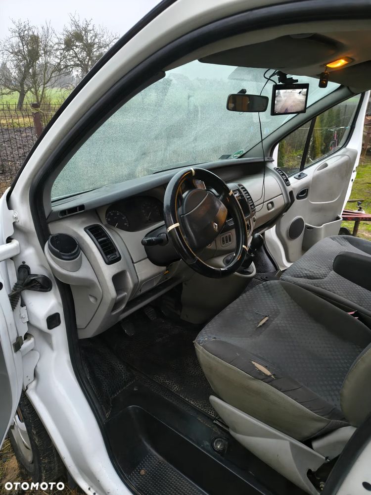 Renault Trafic - 9