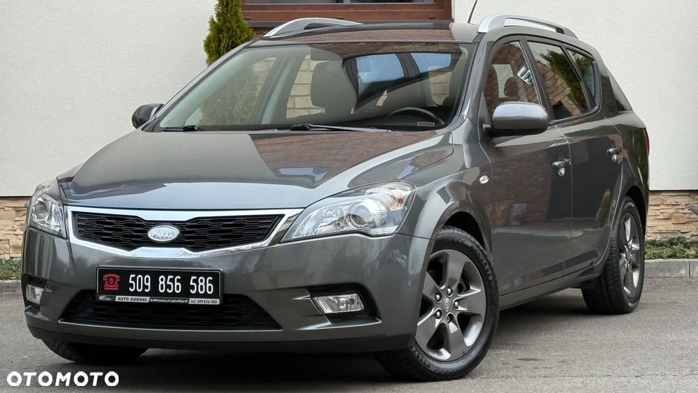 Kia Ceed - 10