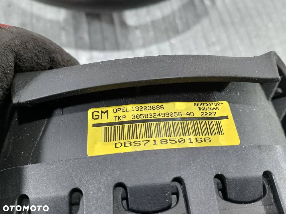 KIEROWNICA Z PODUSZKĄ OPEL VECTRA C 13208853  13203886 1.9 CTDI - 10