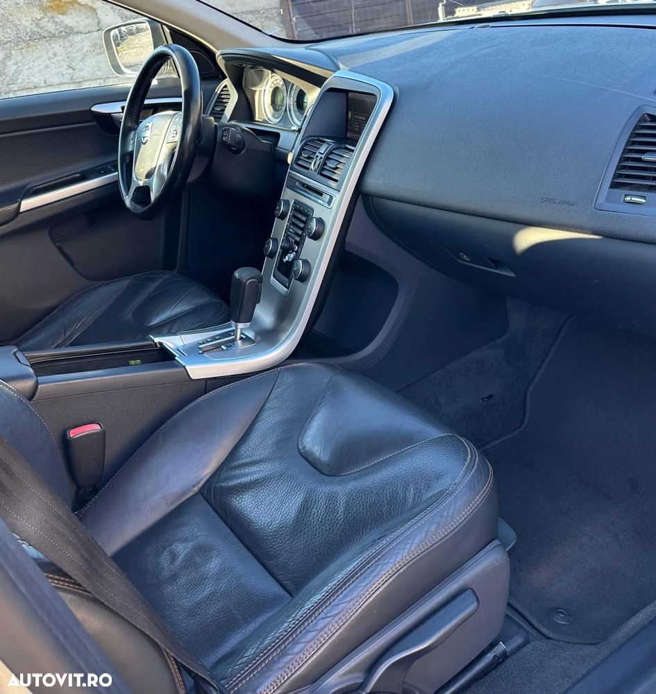 Volvo XC 60 D3 Aut. Summum - 9