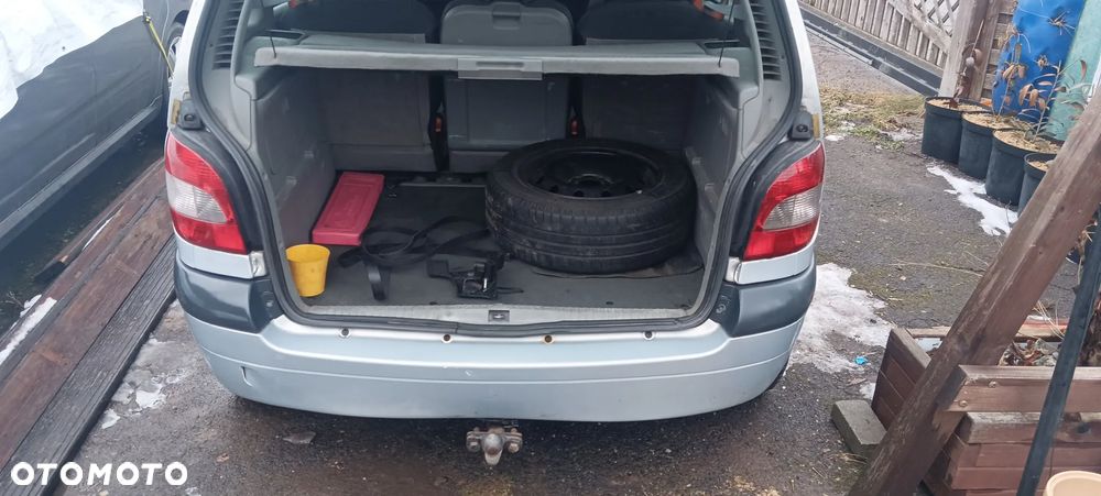 Renault Scenic 2.0 16V Alize - 6