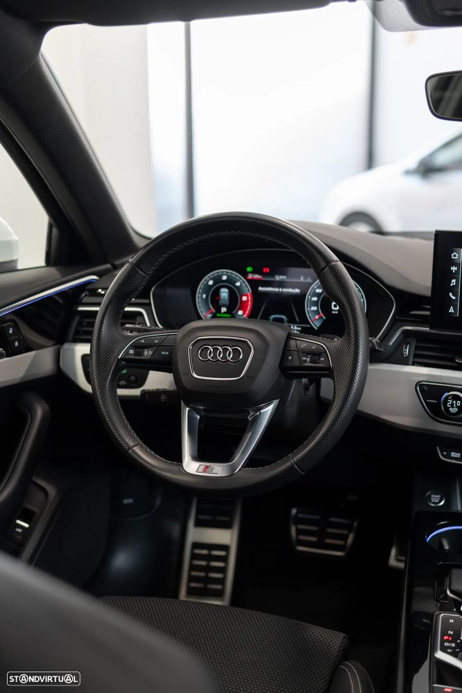 Audi A4 40 TDI quattro S line S tronic - 40