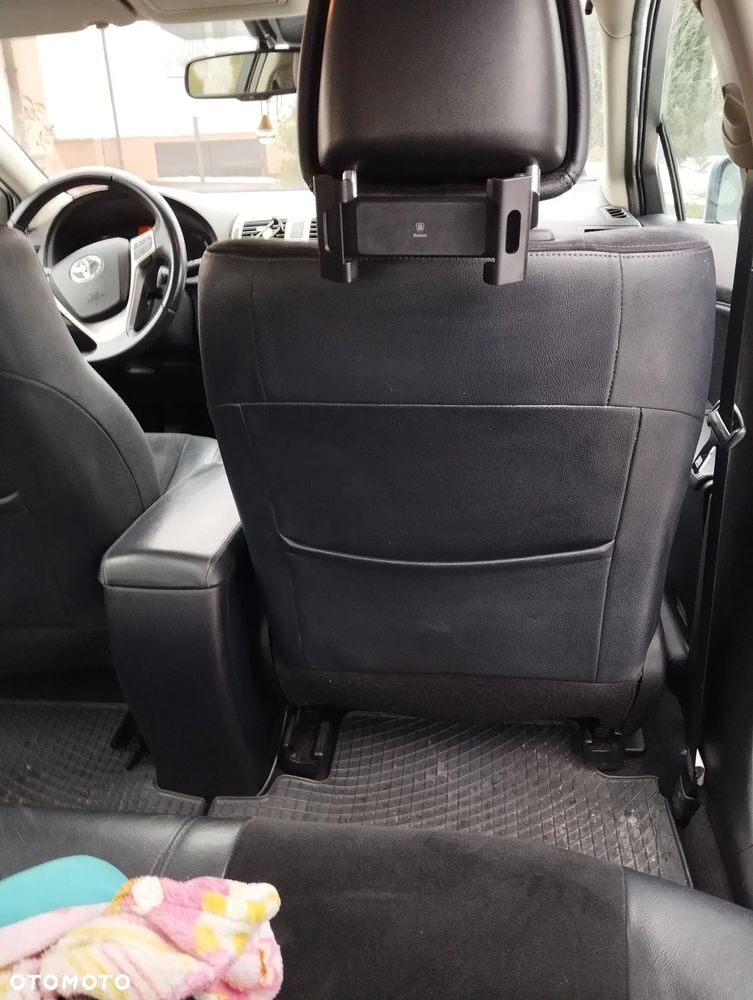 Toyota Avensis 2.0 D-4D Premium - 38