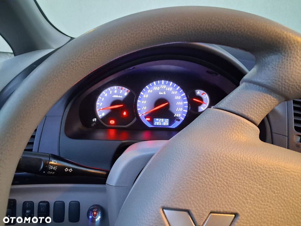 Mitsubishi Grandis - 1