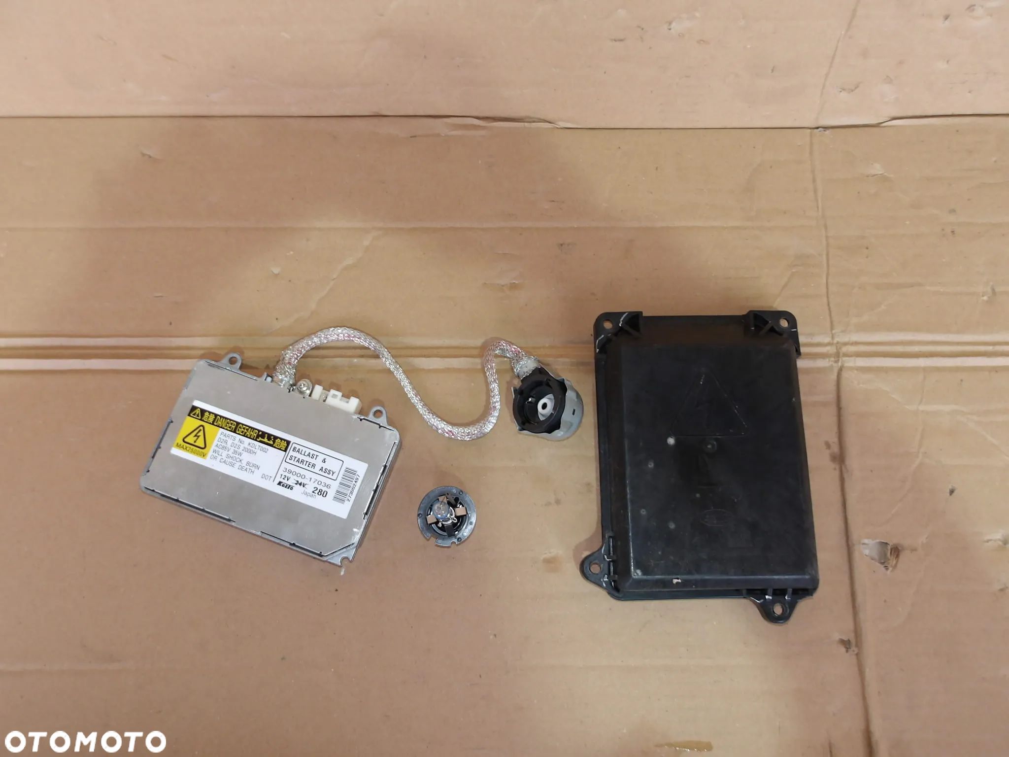 PRZETWORNICA LAMPY LAND ROVER DISCOVERY III 39000-17036 - 1