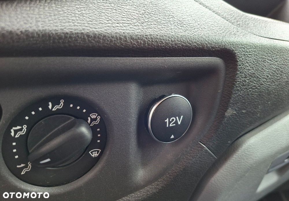 Ford Transit - 27