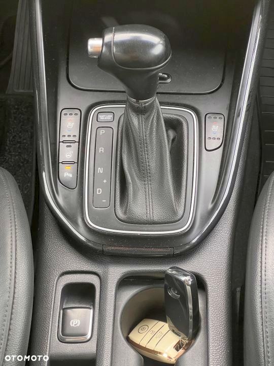 Kia Carens 1.7 CRDi Spirit - 20