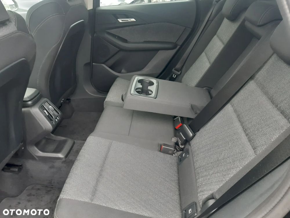BMW Seria 2 218i Advantage - 13