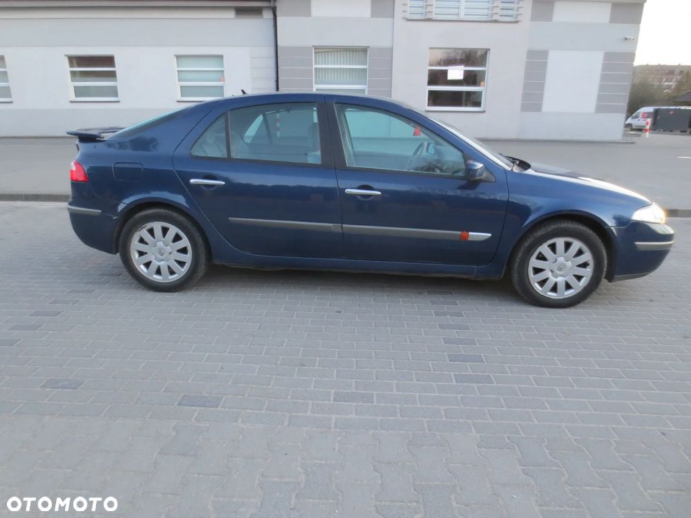 Renault Laguna 1.8 Alize - 2