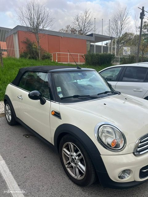 MINI Cabrio Cooper D - 4