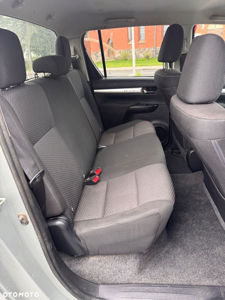 Toyota Hilux 2.4 D-4D Double Cab Selection 4x4 - 22