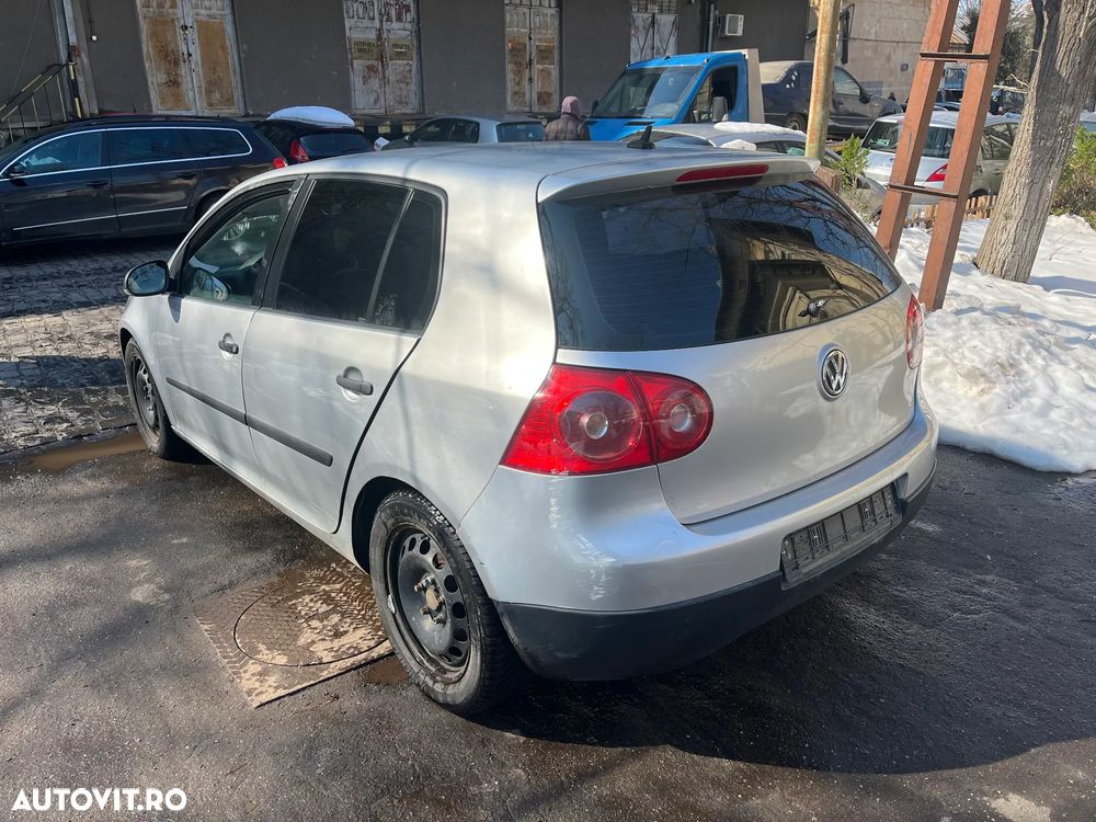 Dezmembrez VW Volkswagen Golf 5 1,9 TDI gri argintiu 2007 LA7W BLS 77kw 105cp - 9