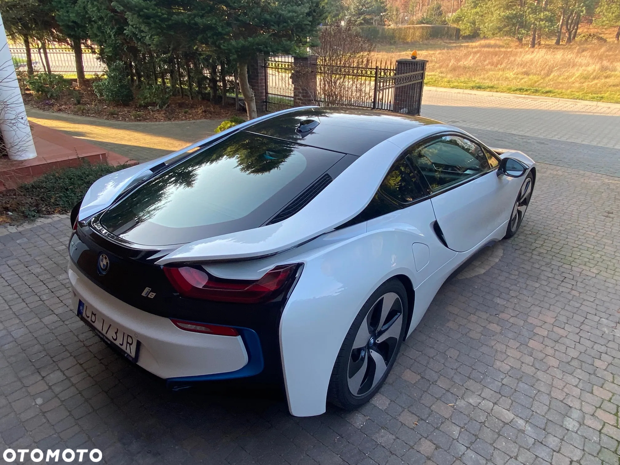 BMW i8 Standard - 8