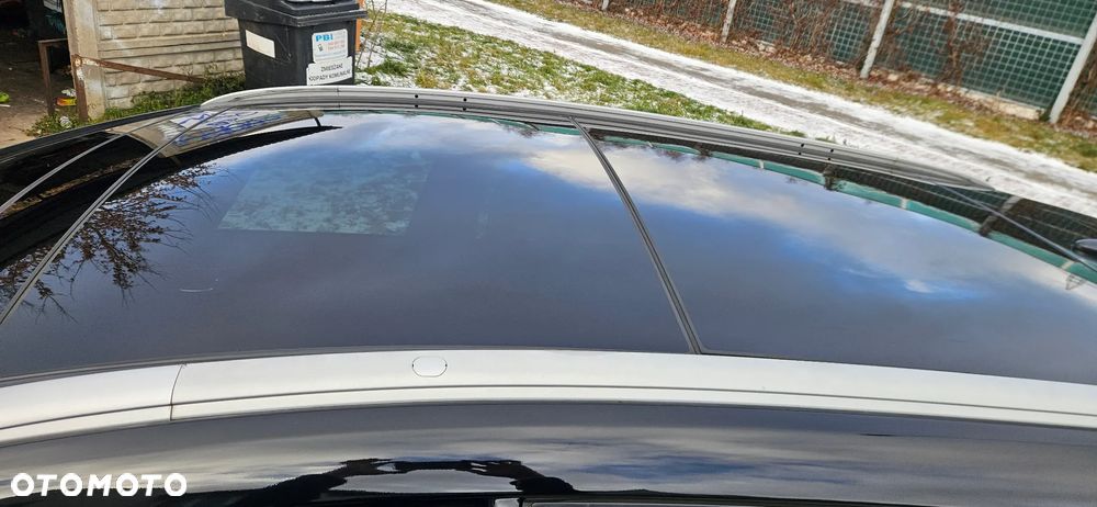 Kia Carens 1.7 CRDi 136 Dream Team Edition - 33