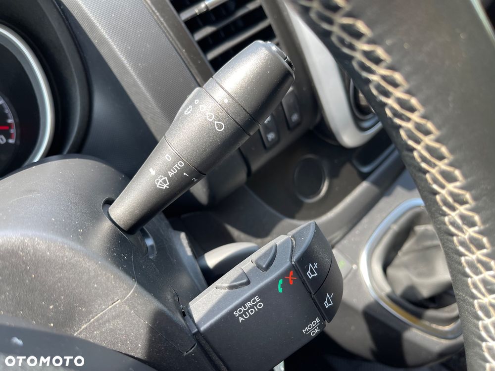 Renault Trafic - 25