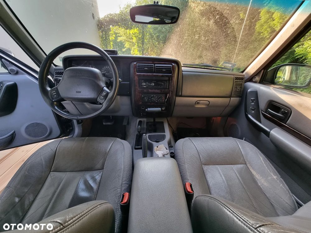 Jeep Cherokee 4.0 Limited - 9
