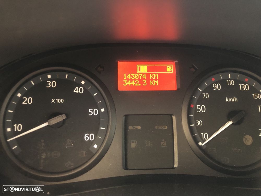 Renault Trafic 2.0 dCi L1H1 - 12