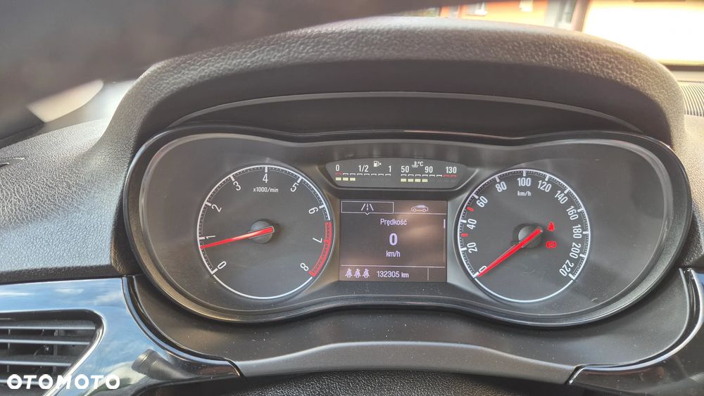 Opel Corsa 1.4 16V Cosmo - 18