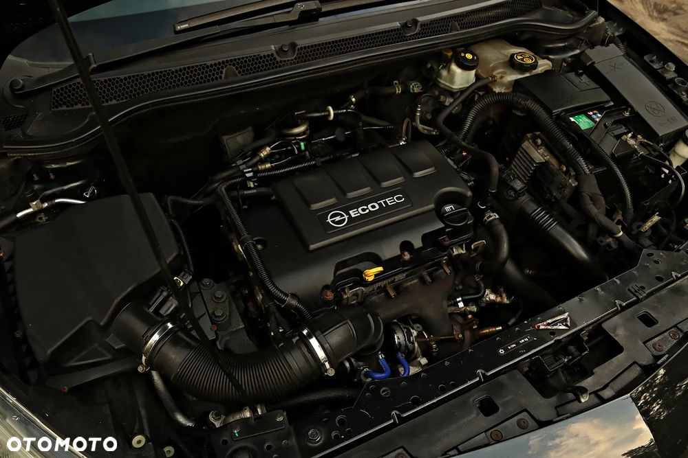 Opel Astra 1.4 Turbo - 40