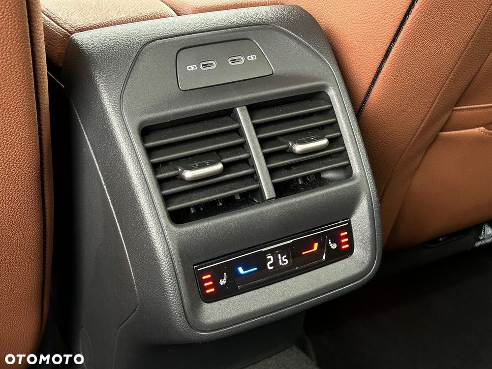 Skoda Superb 2.0 TSI 4x4 L&K DSG - 36