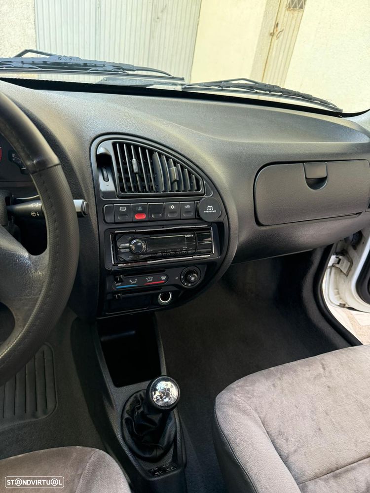 Citroën Saxo 1.5 D Exclusive - 10