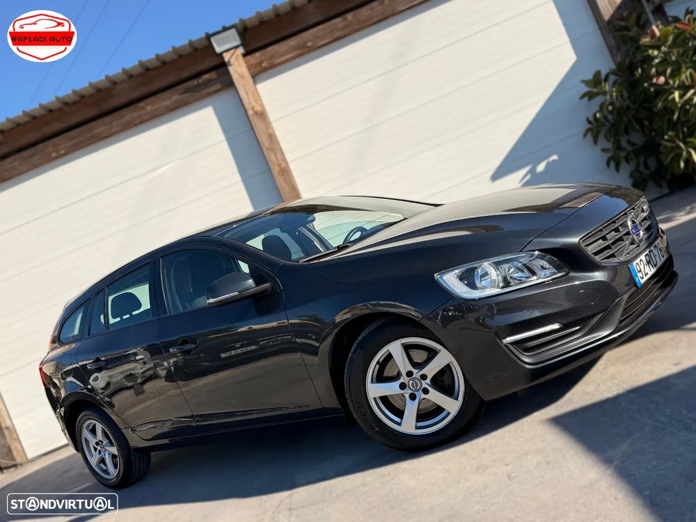 Volvo V60 1.6 D2 Momentum Eco - 2