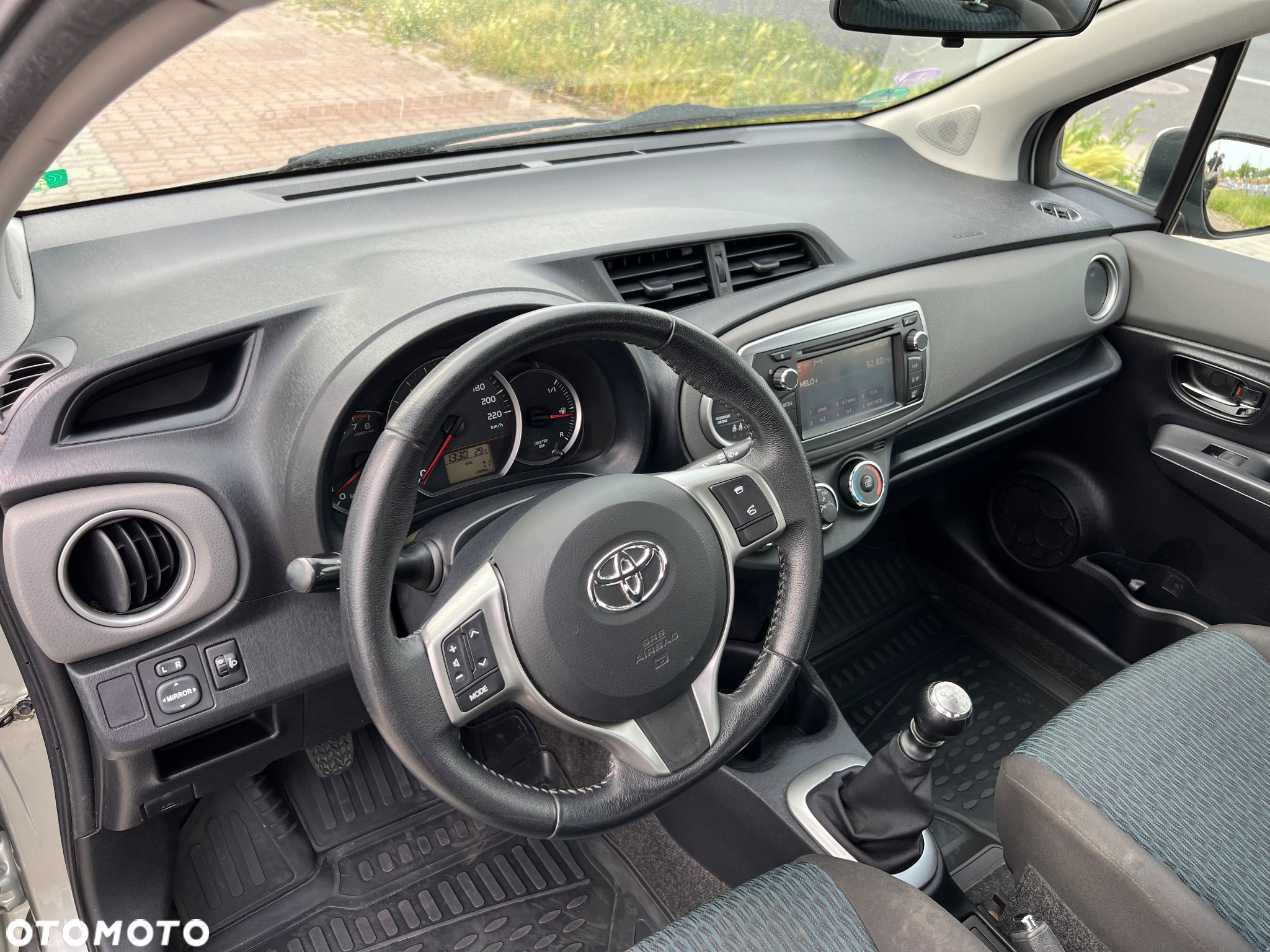 Toyota Yaris 1.33 Dynamic - 16