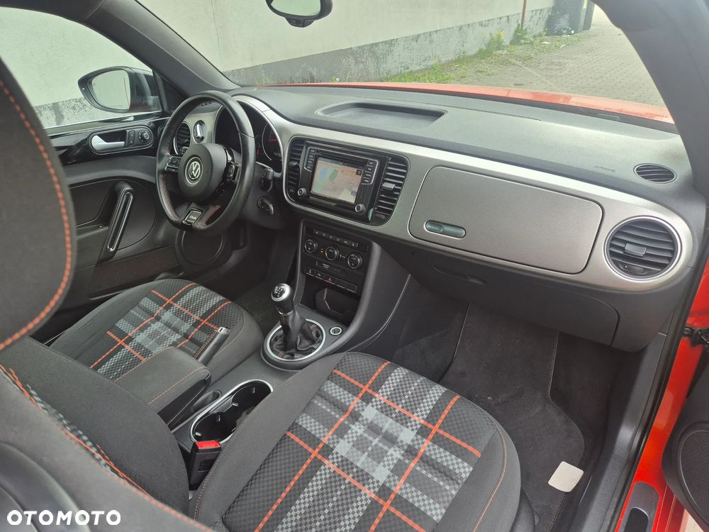 Volkswagen Beetle 1.2 TSI BlueMotion Technology Club - 23
