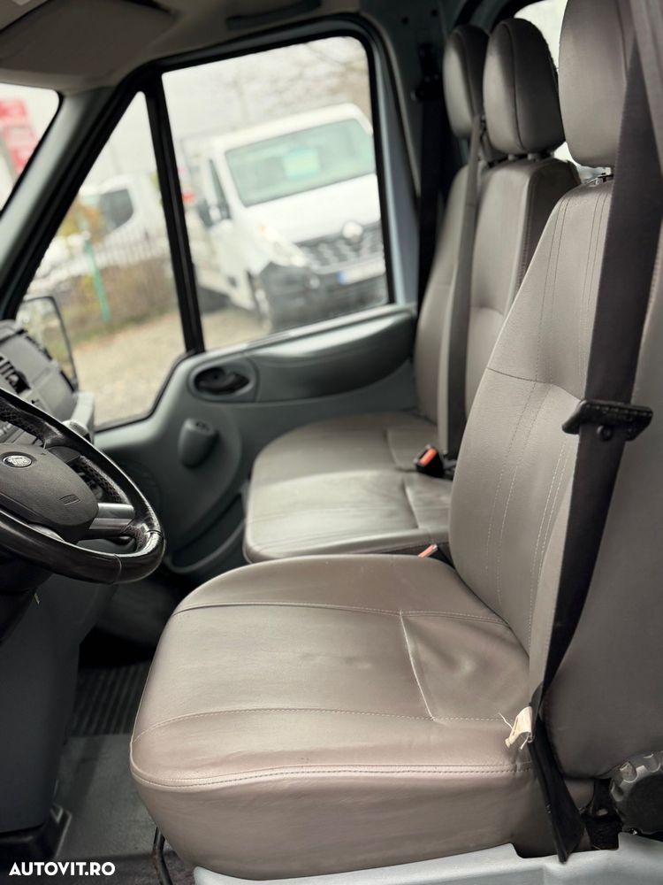 Ford Transit FT 300 M TDCi - 16