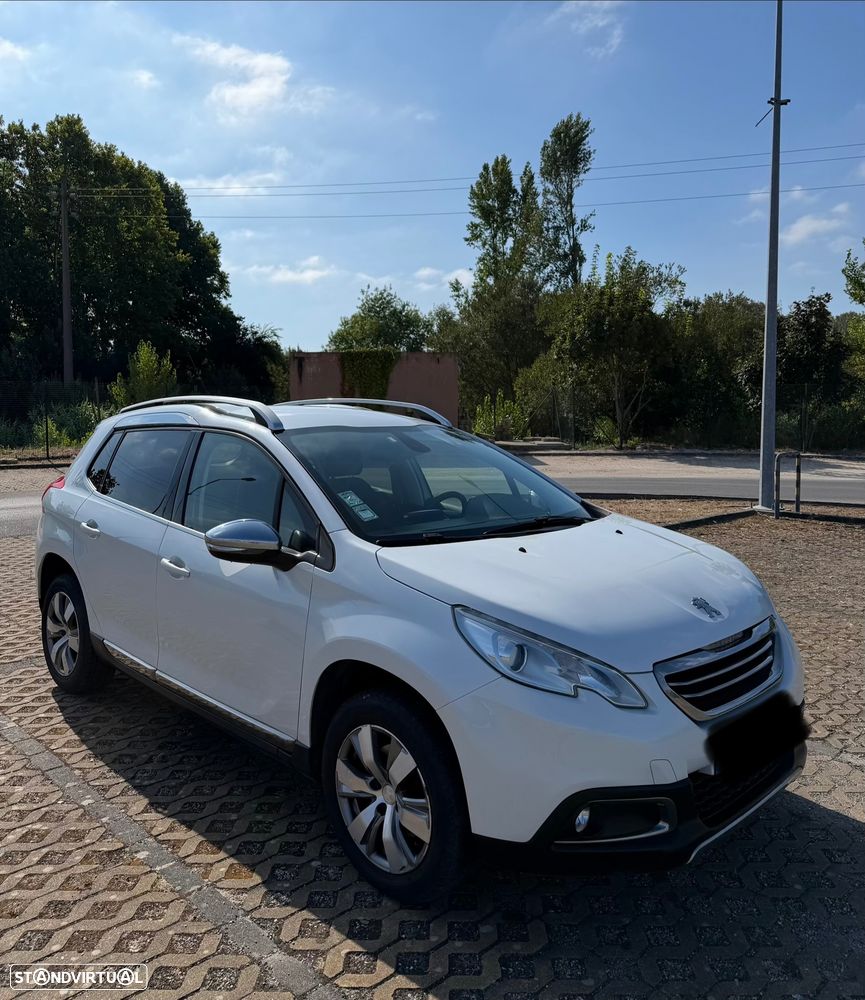 Peugeot 2008 1.2 PureTech Allure - 1