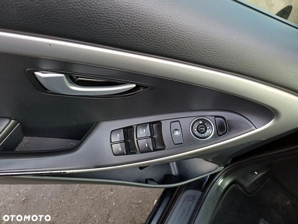 Hyundai i30 1.4 Premium - 15