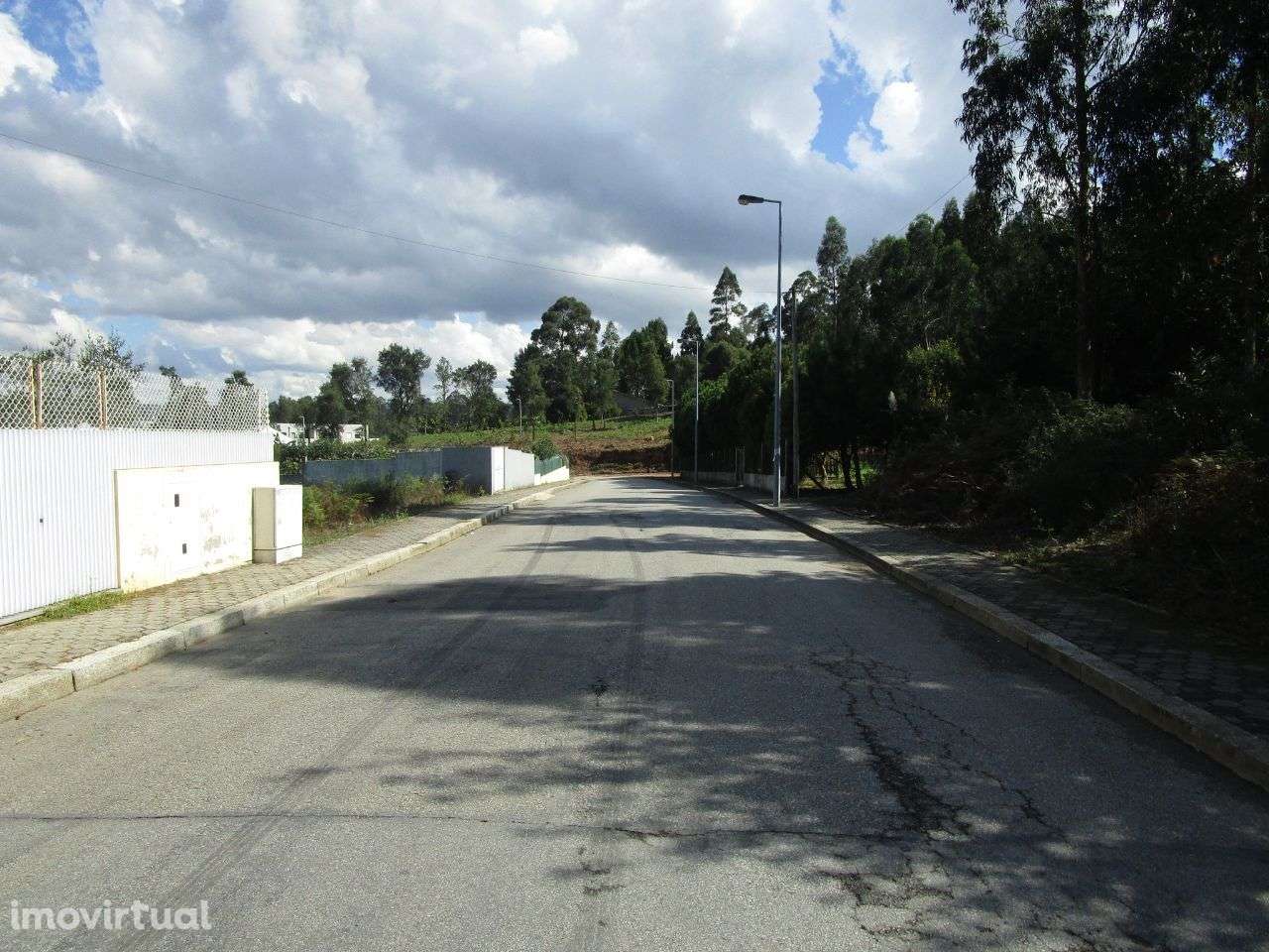 Terreno para construção de moradia isolada de 4 frentes - Serzedo - Grande imagem: 5/7